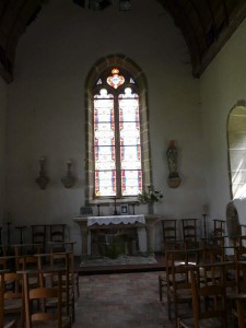 Vitraux d'Auguste Alleaume chapelle de Bourgon à Montourtier