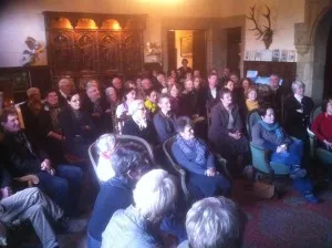 Assemblée attentive aux propos d'Odette Tournier Assemblée attentive aux propos d'Odette Tournier